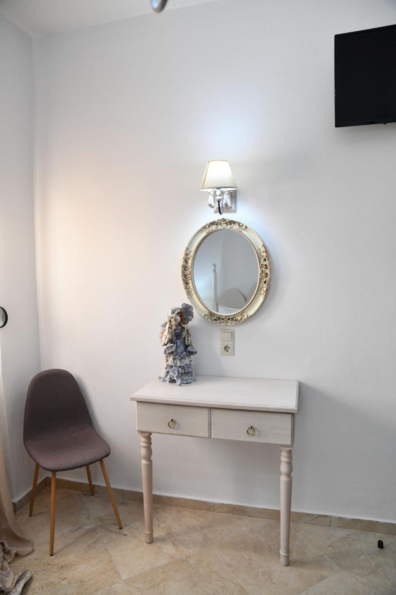 Kleopatra Deluxe Apartment With Jacuzzi Камиларион Екстериор снимка