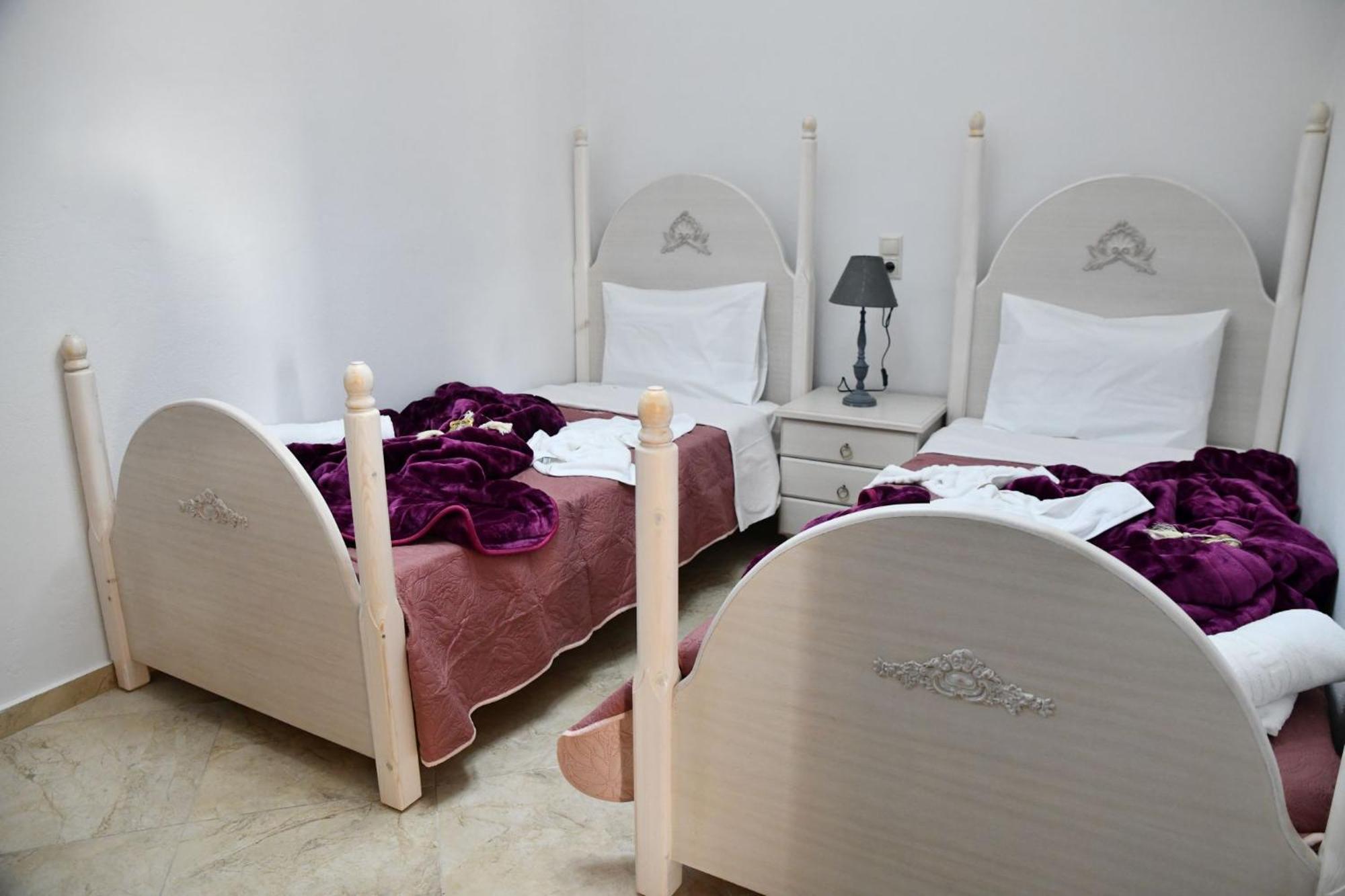 Kleopatra Deluxe Apartment With Jacuzzi Камиларион Екстериор снимка