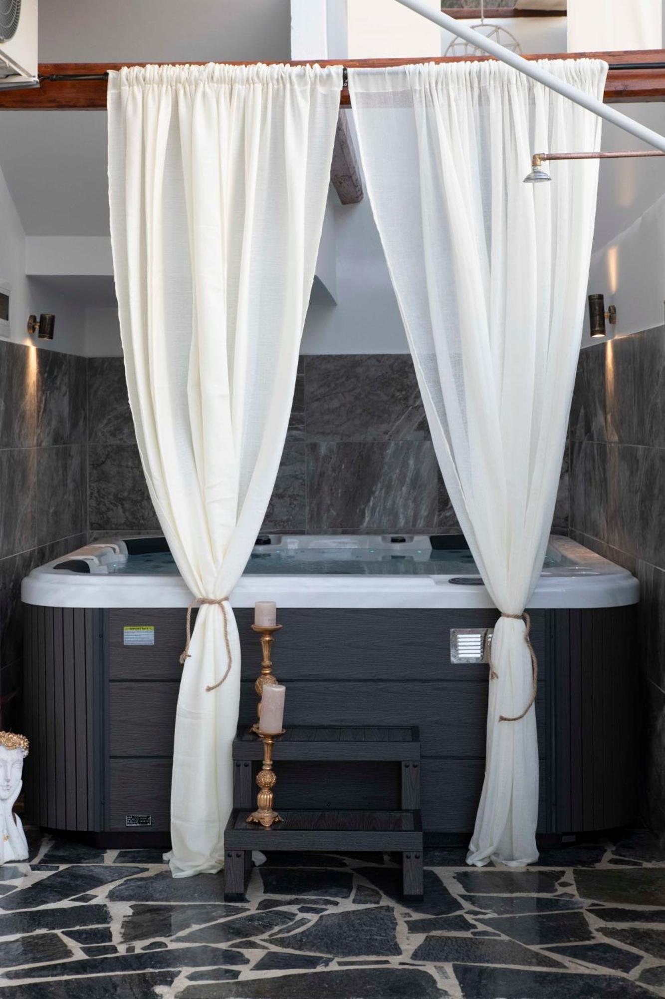 Kleopatra Deluxe Apartment With Jacuzzi Камиларион Екстериор снимка